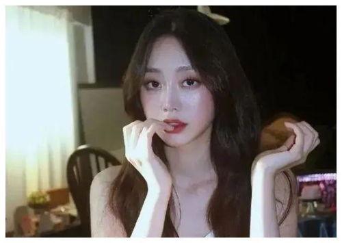 娱乐圈吃瓜爆料抖音号,抖音号“吃瓜爆料”带你探秘明星幕后故事