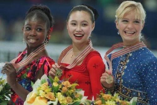 当大家吃娱乐圈的瓜,揭秘明星幕后故事